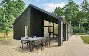 Nice Home In Glesborg With Sauna, Glesborg